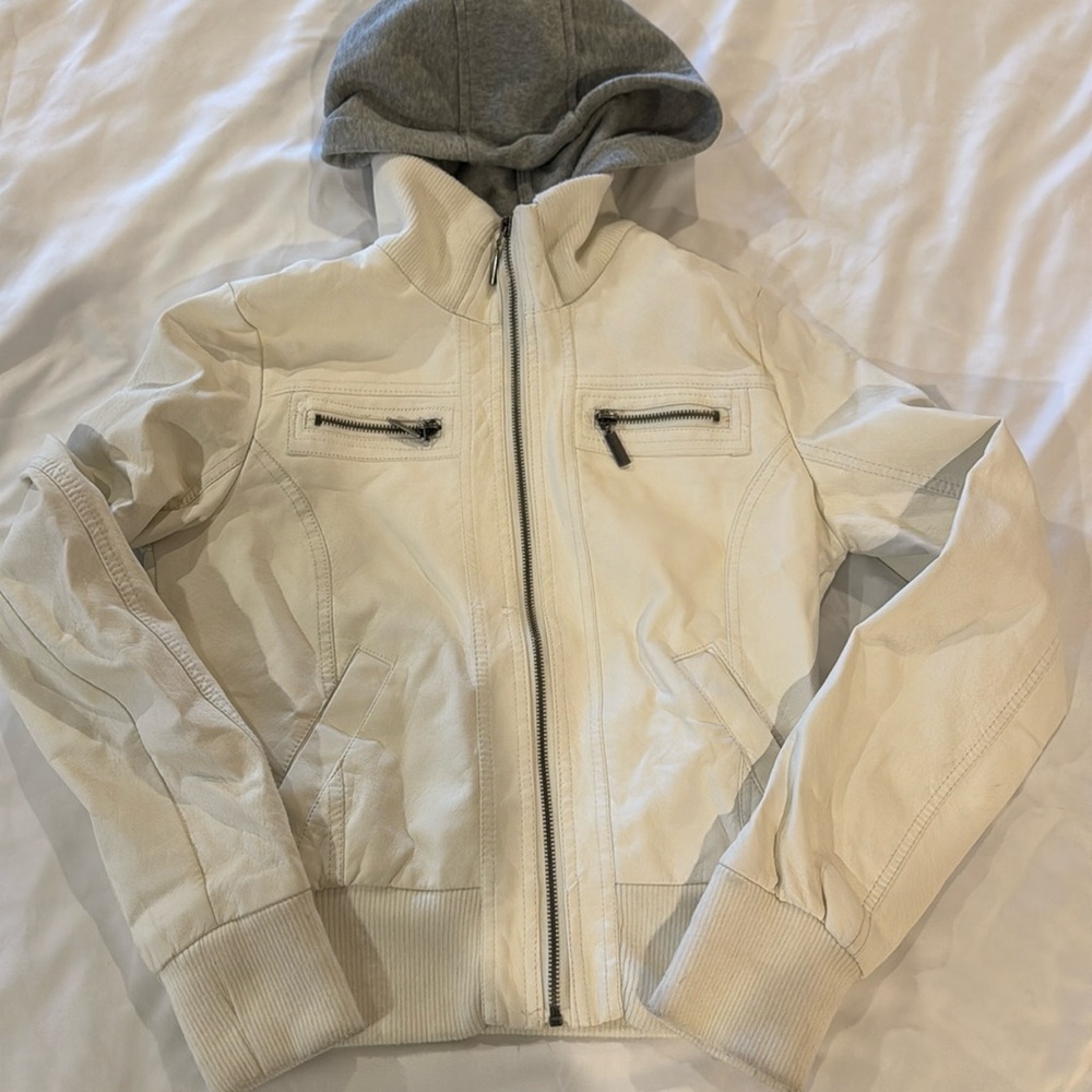 White Zip up Jacket M